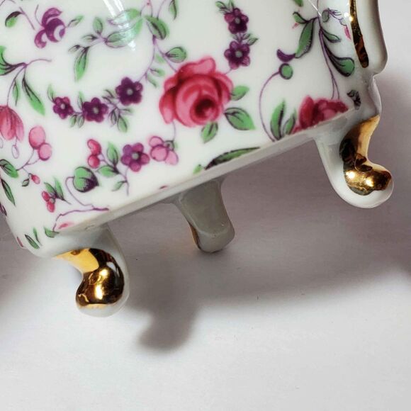 Chintz Teacup and Saucer 3 Footed Pink Flowers Vintage - Picture 4 of 10